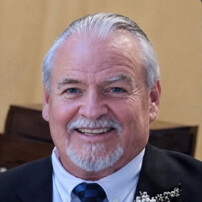 Roberto  Hernandez